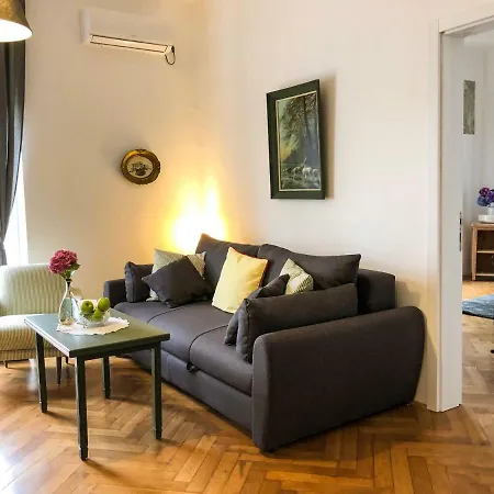 Val Apartment *