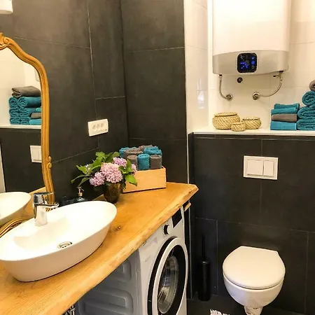 Val Apartment *