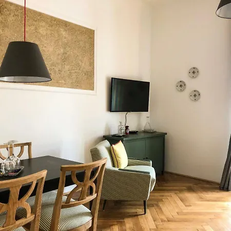 Val Apartment *